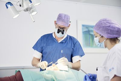 Chirurgische Hilfsmittel