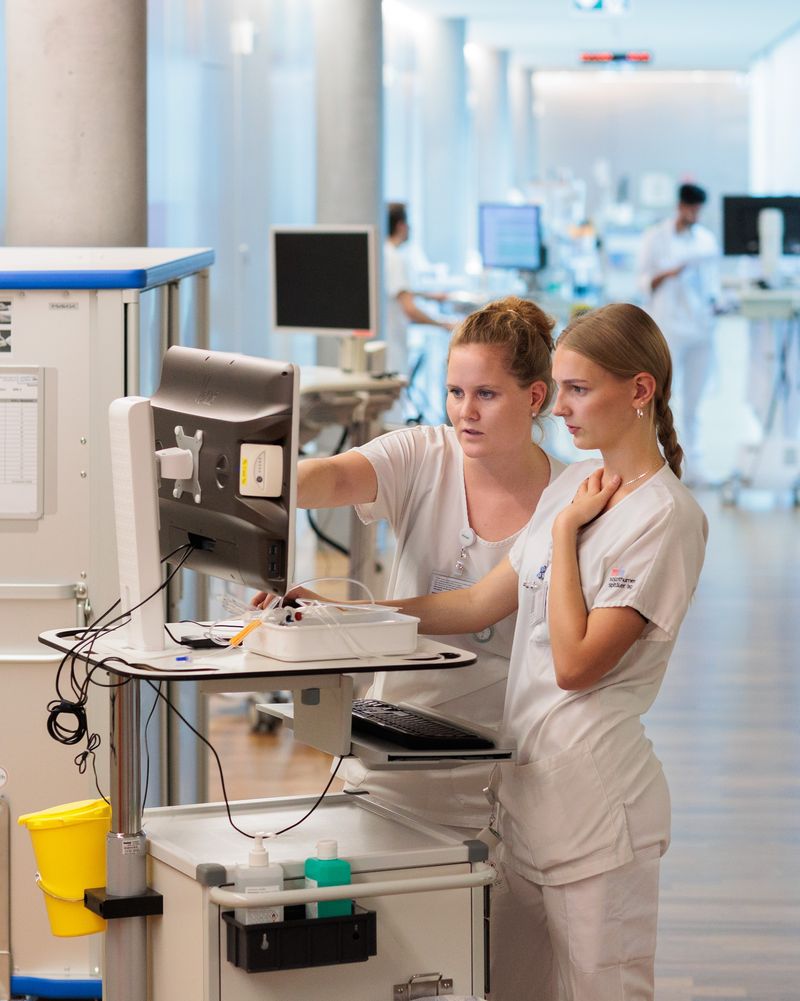 Jobs_Pflege_Berufsbildung_neu