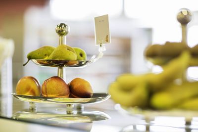 Früchte auf einer Etagere